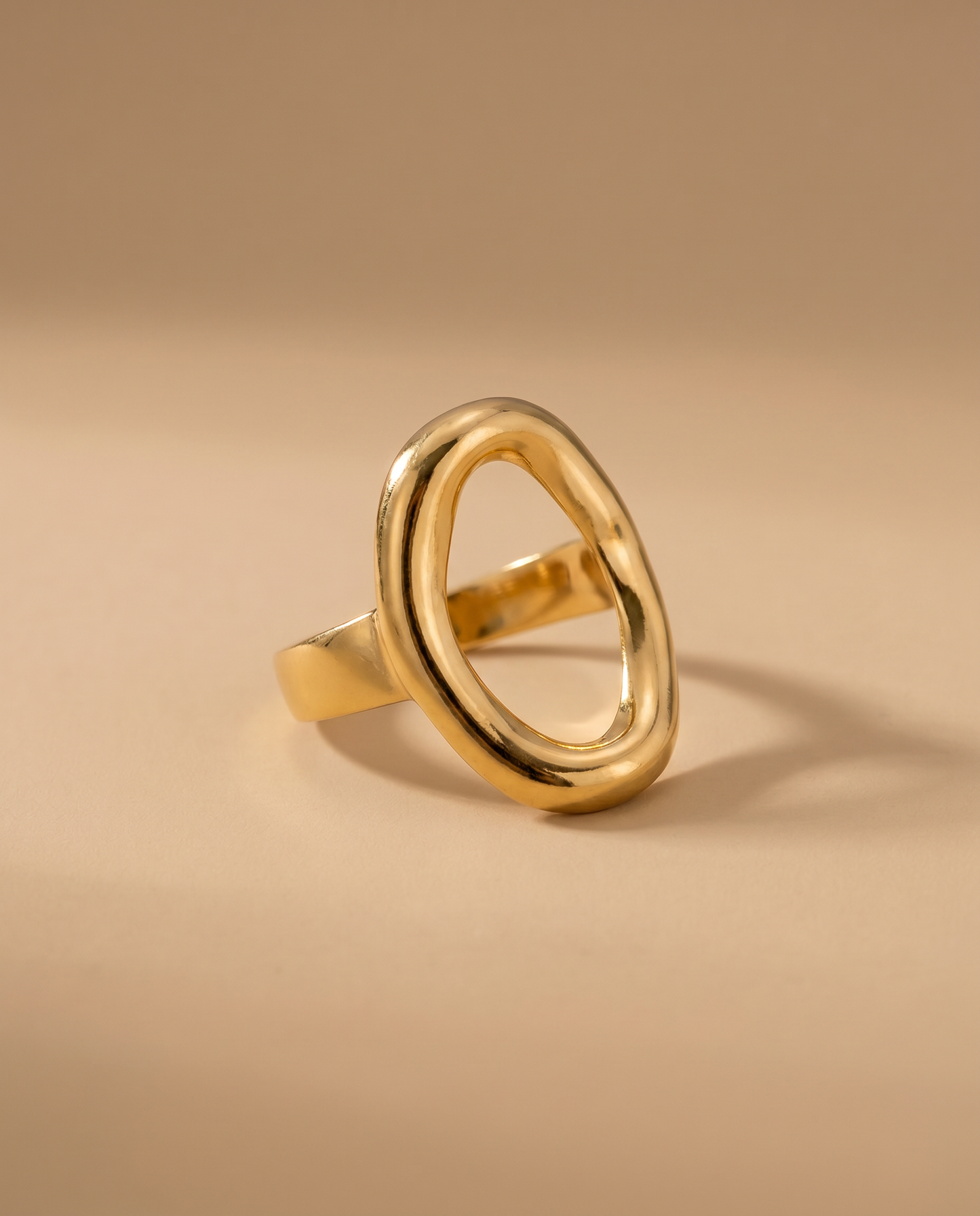 Hollow Oval Ring
